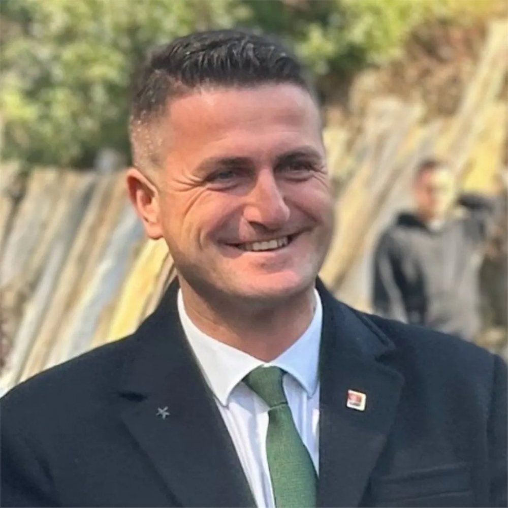 Başkanın Özgeçmişi